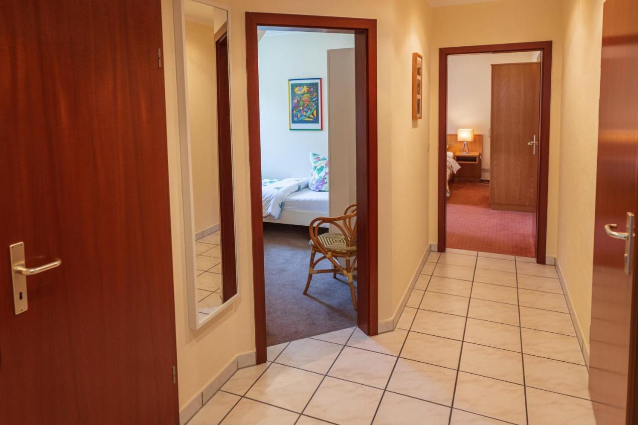 Haus Flora - Ferienwohnungen Кохем Экстерьер фото