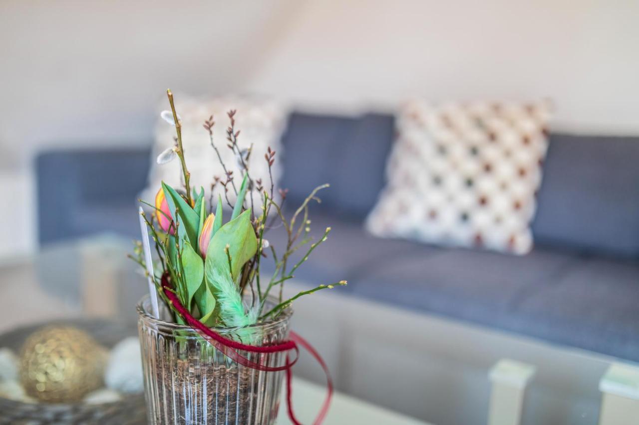 Haus Flora - Ferienwohnungen Кохем Экстерьер фото